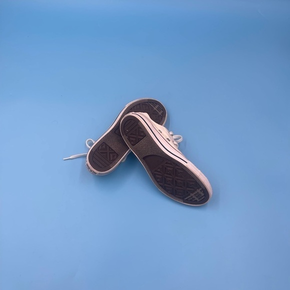 Converse Chuck Taylor Low Sneakers - Picture 4 of 5